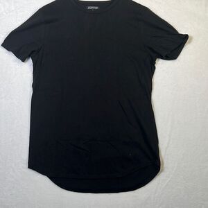 Elongated tillys brand “Elwood” black T-shirt‎ - Men Small
